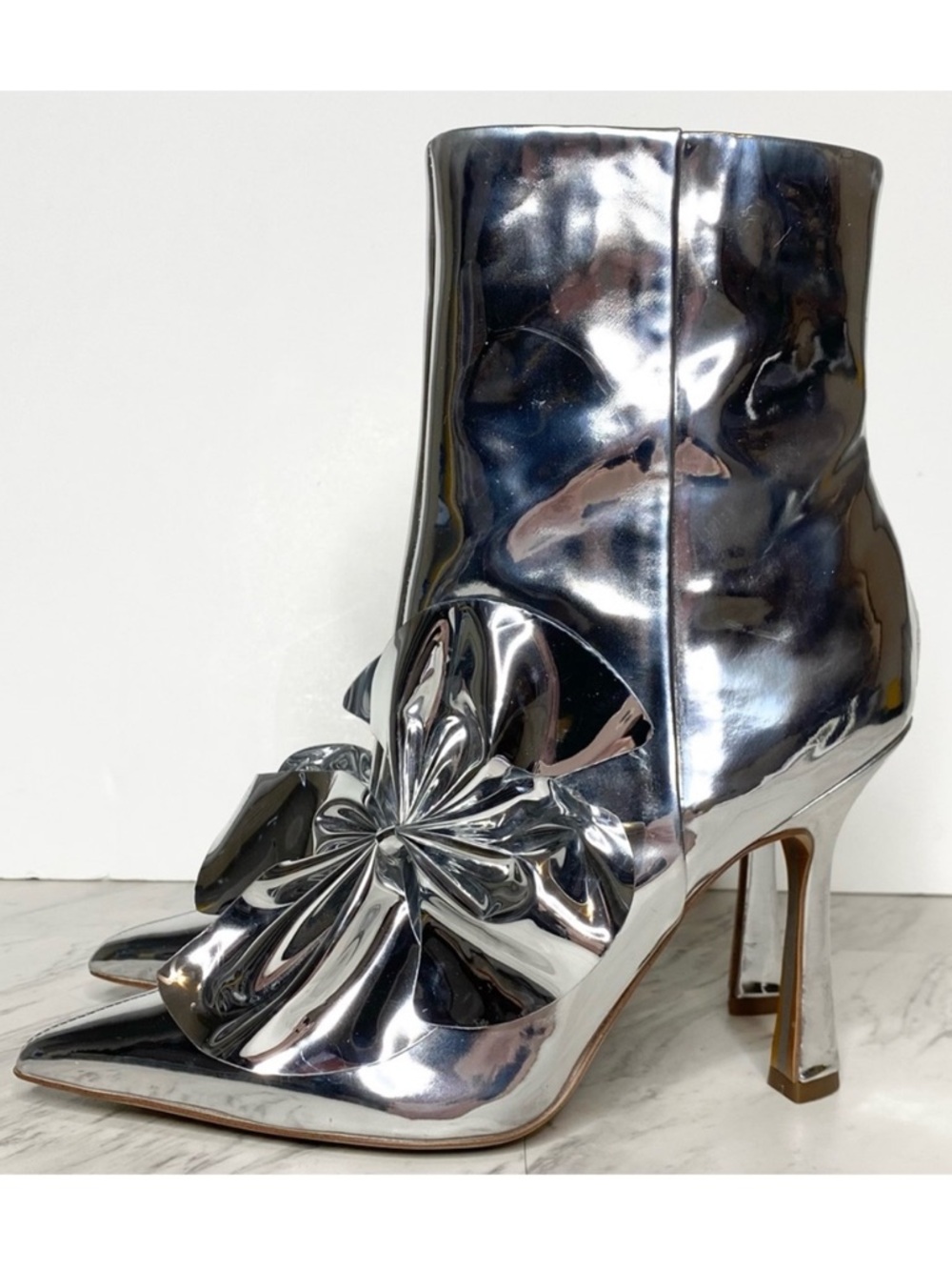 Sam Edelman Esmae Soft Silver Stiletto Bootie
7M